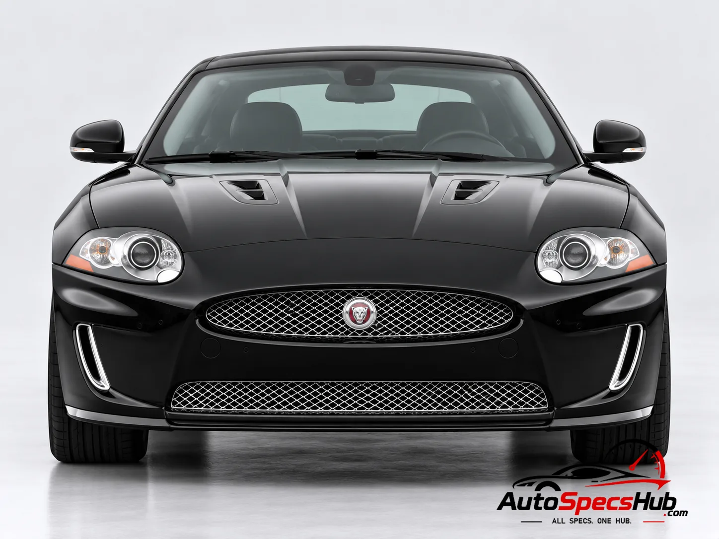 2010 (X150) Jaguar XKR 175 front view