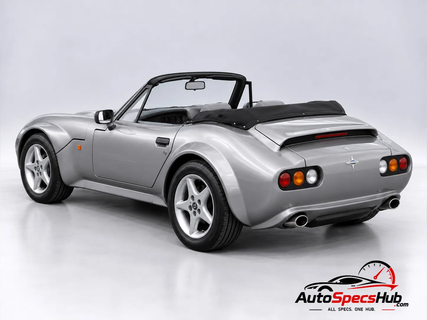 1992 Marcos Mantara 400 Spyder rear three-quarter view