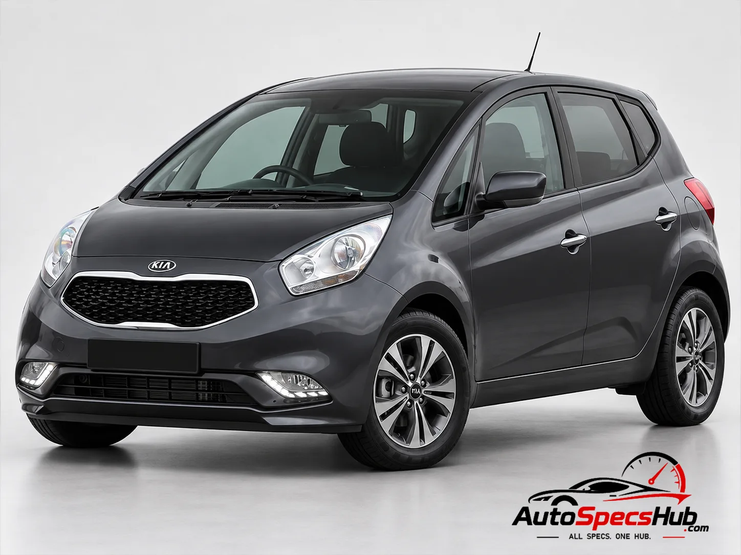2015 Kia Venga 1.4 front three-quarter view