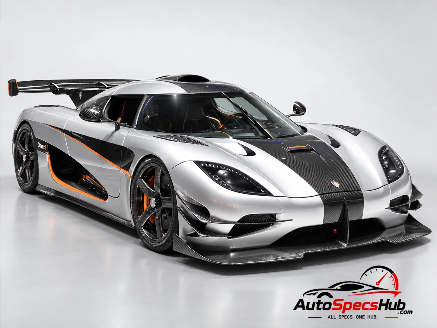 2014 Koenigsegg Agera One:1 front three-quarter view