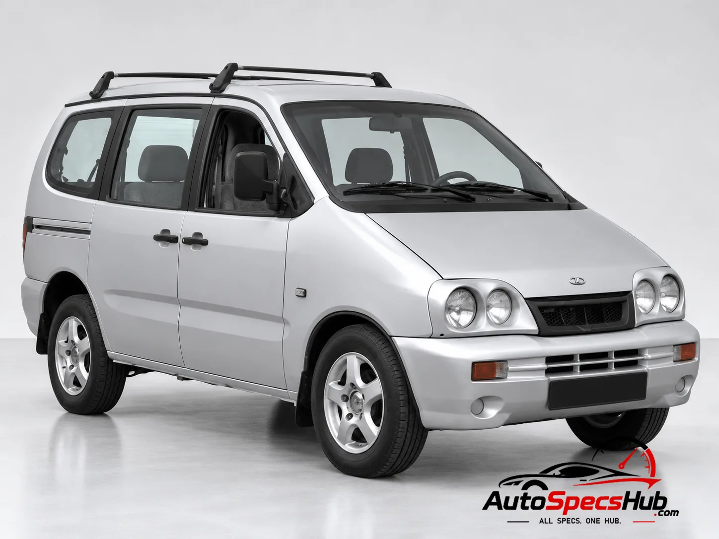 2002 Lada Nadezhda VAZ-2120 front three-quarter view