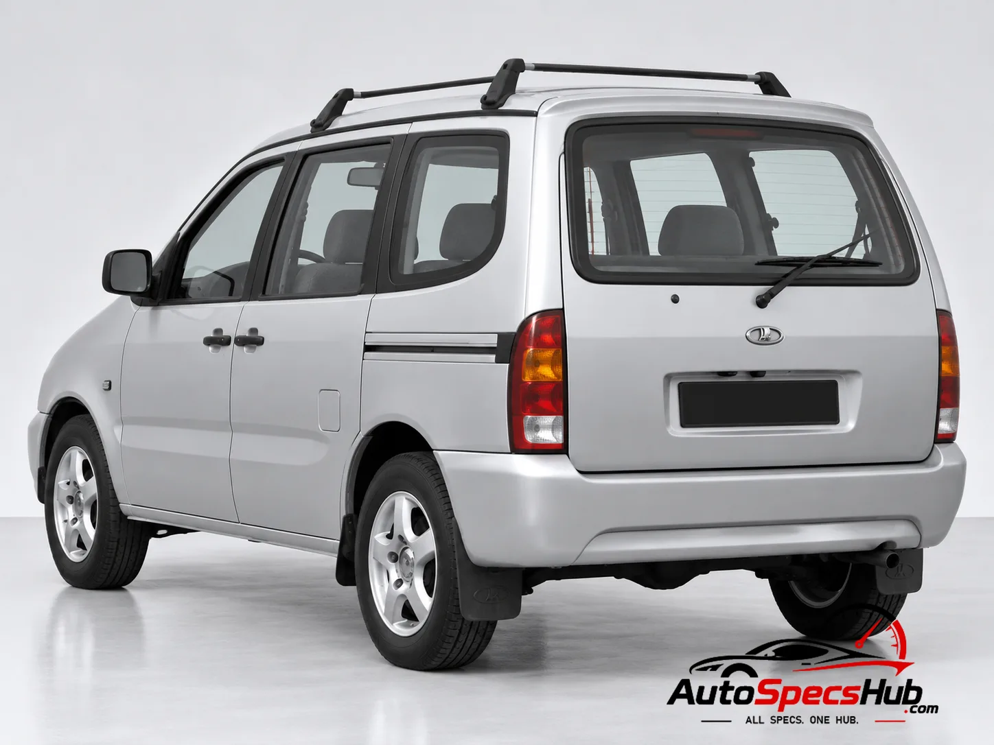 2002 Lada Nadezhda VAZ-2120 rear three-quarter view